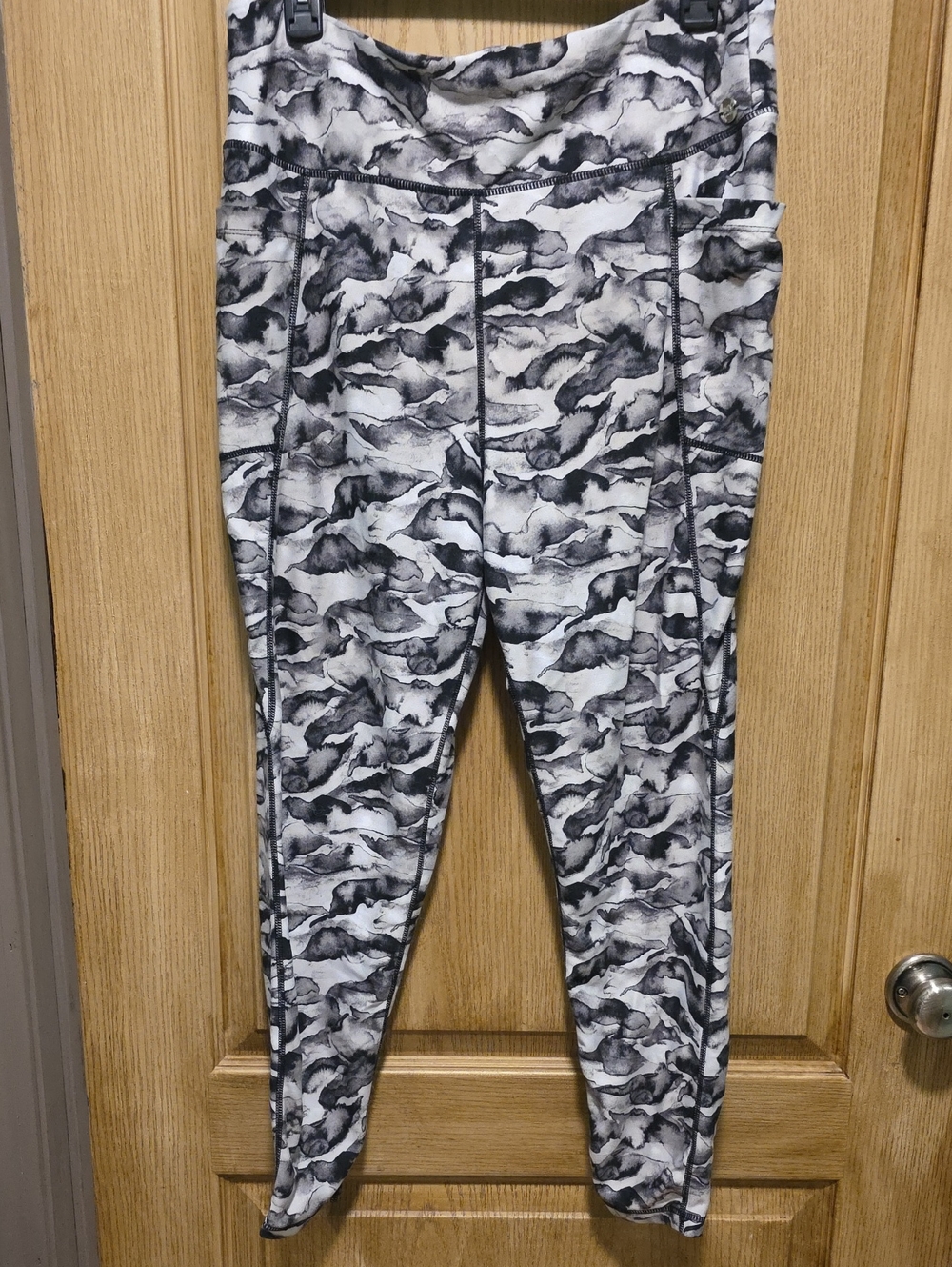 Jones New York Black & White Marbled Kids Leggings